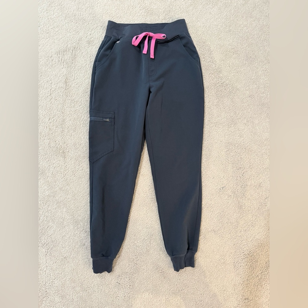 FIGS Zamora Jogger Scrub Pants 
Midnight Gray (limited edition)